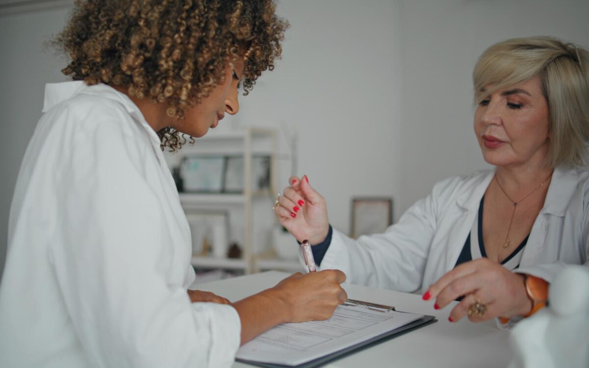 Ce analize merită discutate cu medicul după instalarea menopauzei
