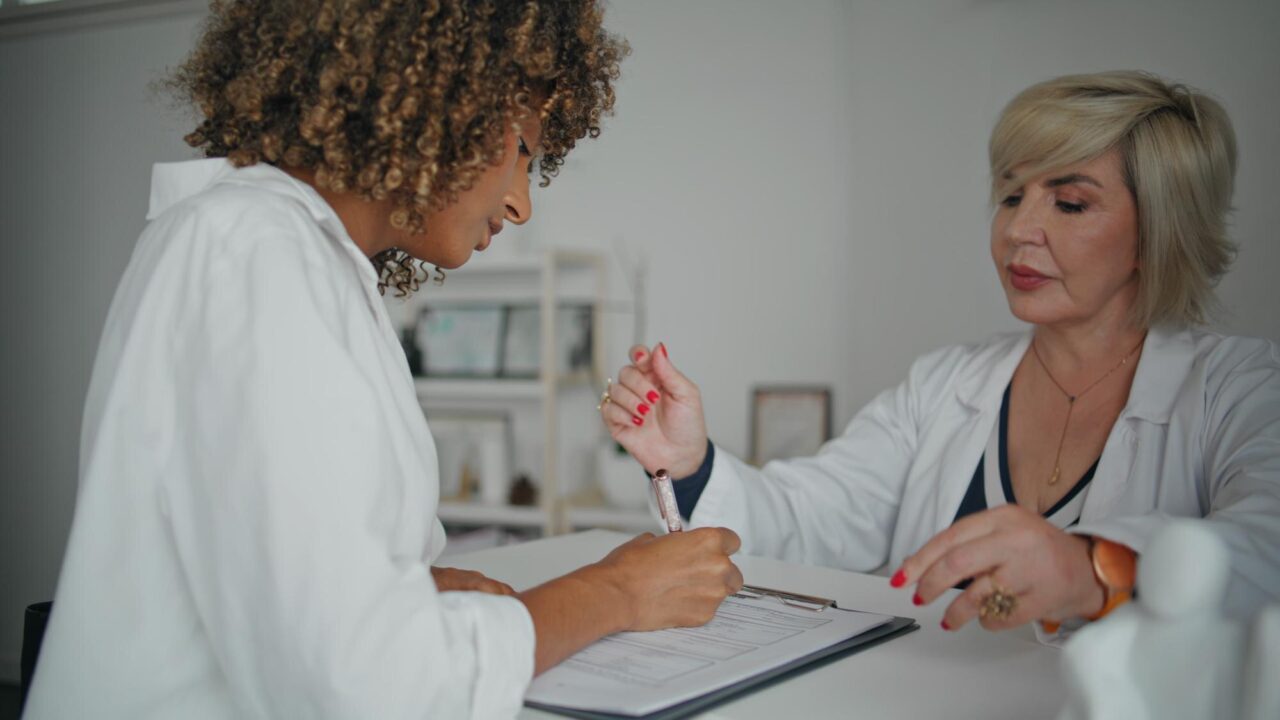 Ce analize merită discutate cu medicul după instalarea menopauzei