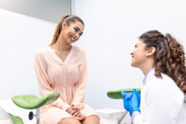 Test HPV sau Babeș-Papanicolau: ce urmărește fiecare investigație